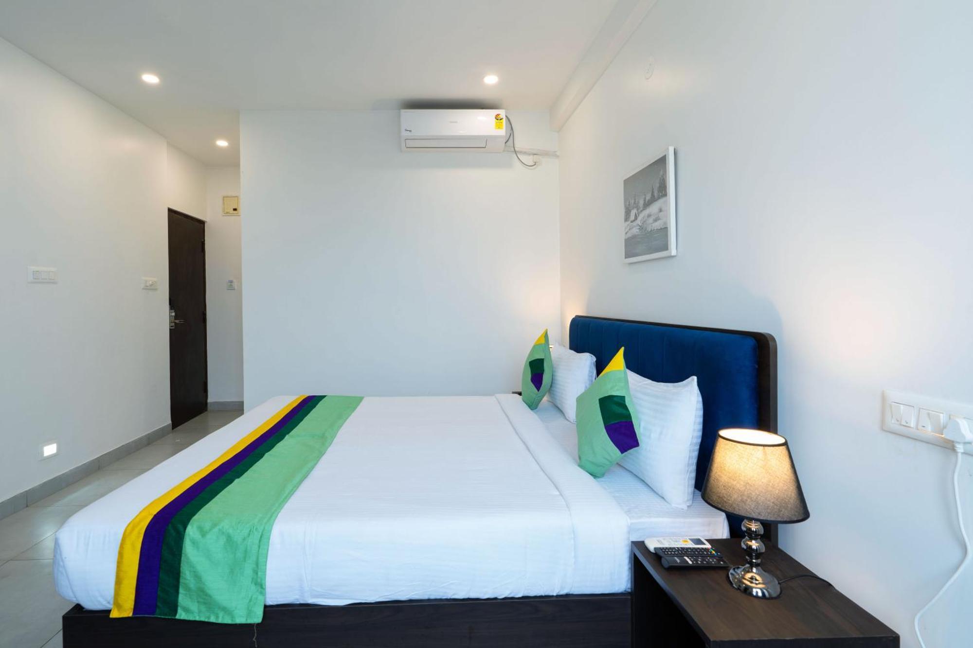 Treebo The Grand Skyla, Malleshwaram Bengaluru Zewnętrze zdjęcie